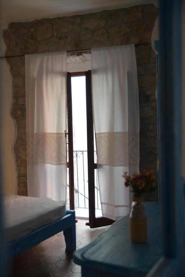 Regnos Altos Boutique Rooms Bosa Buitenkant foto