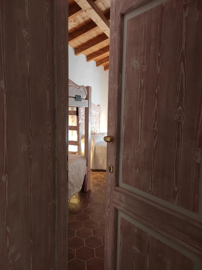 Regnos Altos Boutique Rooms Bosa Buitenkant foto